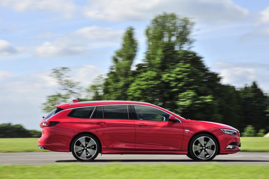  Vauxhall Insignia Sports Tourer 2017 года  (фото 5 из 35)